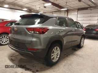 2021 Chevrolet TrailBlazer LS with VIN KL79MNSL0MB022121, listed as a IAAI auction lot 41417013 with 52,156 mi miles. Bid and sale history available at carsss.com. Image 4.