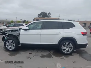 2022 Volkswagen Atlas SE with VIN 1V2WR2CA2NC517904, listed as a IAAI auction lot 42110920 with 34,799 mi miles and . Bid and sale history available at DreamBid. Image 15.