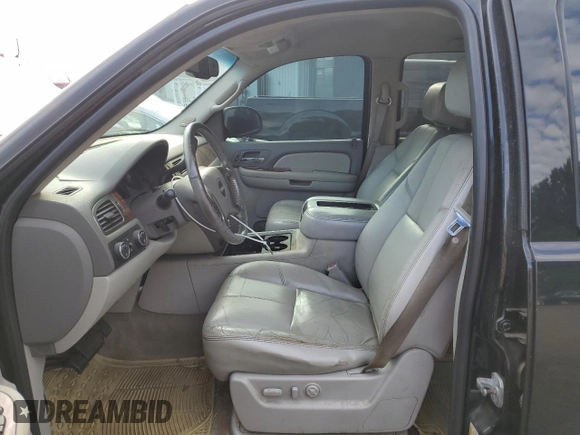 2007 GMC Yukon SLE with VIN 1GKFK13017R205889, listed as a Copart auction lot 66733314 with 266,890 mi miles and Clean Title. Bid and sale history available at carsss.com. Image 7.