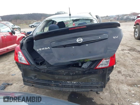 2019 Nissan Versa SV z VIN 3N1CN7AP2KL846643, wystawiony jako IAAI lot #41893371 z przebiegiem 67 054 mil mil oraz . Historia ofert i sprzedaży dostępna na DreamBid. Obrazek 17.