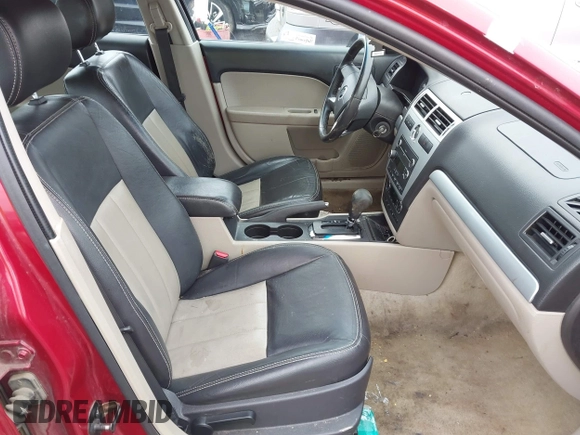 2008 Mercury Milan Premier with VIN 3MEHM08Z08R658048, listed as a IAAI auction lot 41785611 with 187,944 mi miles and . Bid and sale history available at DreamBid. Image 5.