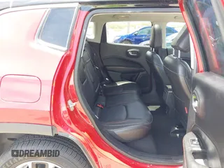 2018 Jeep Compass Trailhawk z VIN 3C4NJDDB3JT230514, wystawiony jako IAAI lot #42270703 z przebiegiem 86 696 mil mil oraz . Historia ofert i sprzedaży dostępna na DreamBid. Obrazek 8.