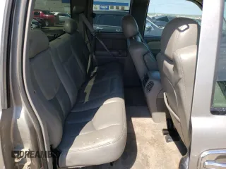 2003 GMC Sierra Denali z VIN 2GTFK69U831158334, wystawiony jako Copart lot #66320714 z przebiegiem Nie podano mil oraz Szkody całkowita. Historia ofert i sprzedaży dostępna na DreamBid. Obrazek 10.