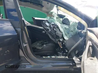 2022 Tesla Model 3 Long Range z VIN 5YJ3E1EB0NF124664, wystawiony jako IAAI lot #34246337 z przebiegiem Nie podano mil oraz . Historia ofert i sprzedaży dostępna na DreamBid. Obrazek 5.