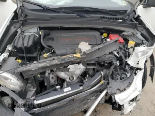 2021 Jeep Renegade Sport with VIN ZACNJDAB4MPM11800, listed as a Copart auction lot 44103615 with 54,027 mi miles and Salvage title. Bid and sale history available at DreamBid. Image 13.