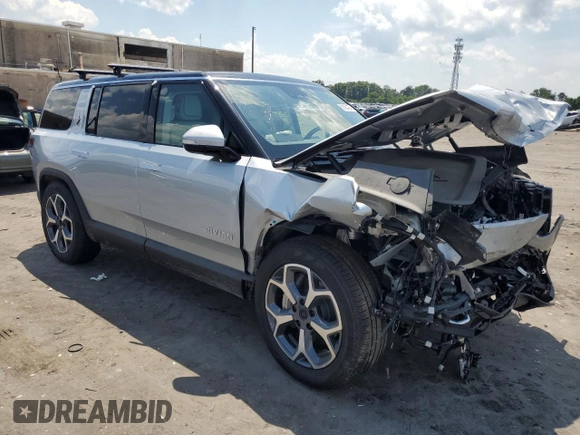2024 Rivian R1S Adventure with VIN 7PDSGBBA1RN041672, listed as a Copart auction lot 61924974 with Not Provided miles and Salvage Title. Bid and sale history available at carsss.com. Image 4.
