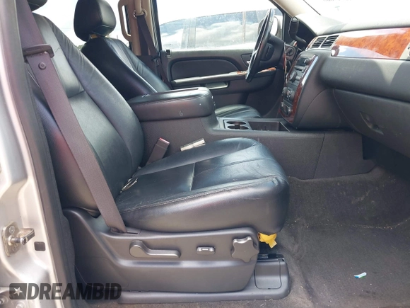 2011 Chevrolet Suburban LS с VIN 1GNSCHE07BR333292, выставлен на аукционе IAAI как лот 42749660 с пробегом 196 544 миль миль и . История ставок и продаж доступна на DreamBid. Изображение 5.