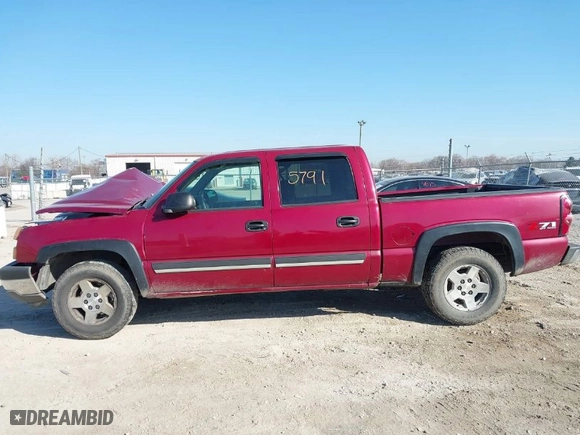 2005 Chevrolet Silverado 1500 LS with VIN 2GCEK13T551143145, listed as a IAAI auction lot 41775791 with 181,147 mi miles. Bid and sale history available at carsss.com. Image 14.