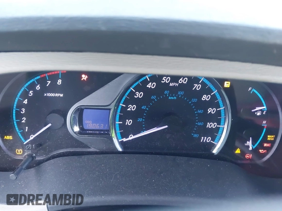2011 Toyota Sienna XLE AAS with VIN 5TDYK3DC3BS100192, listed as a IAAI auction lot 41874537 with 190,631 mi miles and . Bid and sale history available at DreamBid. Image 7.