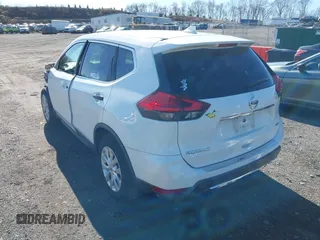 2017 Nissan Rogue SV with VIN KNMAT2MV8HP595664, listed as a IAAI auction lot 41932361 with 89,842 mi miles. Bid and sale history available at carsss.com. Image 3.