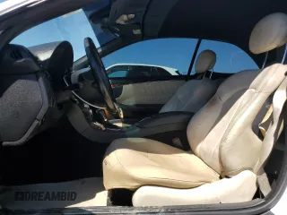 2007 Mercedes-Benz CLK 350 z VIN WDBTK56FX7F227945, wystawiony jako Copart lot #49600025 z przebiegiem 174 781 mil mil oraz Szkoda całkowita • Salvage title. Historia ofert i sprzedaży dostępna na DreamBid. Obrazek 7.