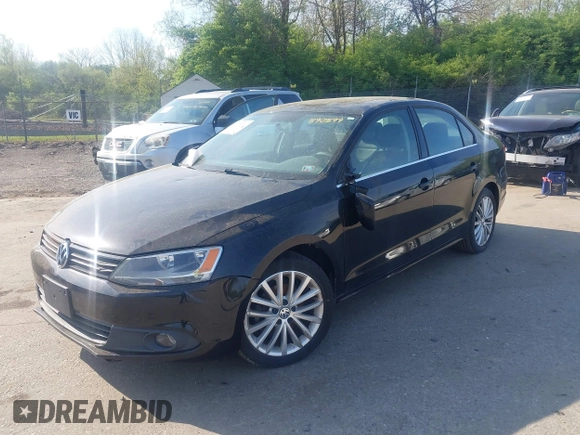 2013 Volkswagen Jetta TDI w/Premium with VIN 3VWLL7AJ5DM390579, listed as a IAAI auction lot 42112031 with 134,995 mi miles and . Bid and sale history available at DreamBid. Image 6.