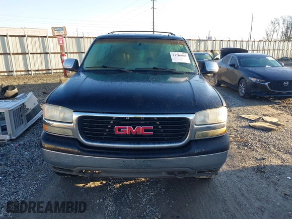 2002 GMC Yukon SLT with VIN 1GKEC13Z42J245768, listed as a IAAI auction lot 41769081 with 389,189 mi miles. Bid and sale history available at carsss.com. Image 12.