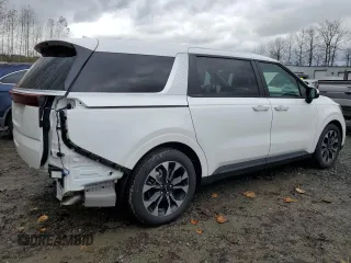 2024 Kia Carnival EX with VIN KNDNC5H3XR6391712, listed as a Copart auction lot 80337484 with 3,034 mi miles and Salvage Title. Bid and sale history available at carsss.com. Image 3.