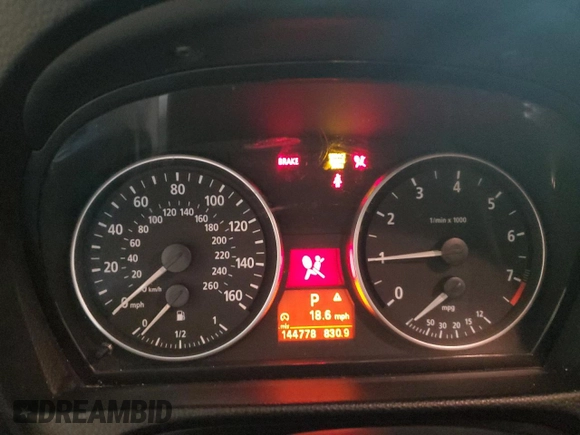 2006 BMW 3 Series 325i with VIN WBAVB13546PT23767, listed as a Copart auction lot 71352944 with 144,778 mi miles and Salvage Title. Bid and sale history available at carsss.com. Image 9.