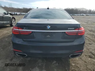 2016 BMW 7 Series 750i xDrive z VIN WBA7F2C51GG417738, wystawiony jako Copart lot #45840985 z przebiegiem 136 058 mil mil oraz Szkoda całkowita • Salvage title. Historia ofert i sprzedaży dostępna na DreamBid. Obrazek 6.