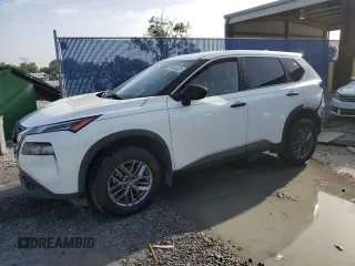2021 Nissan Rogue S z VIN JN8AT3AA7MW005742, wystawiony jako Copart lot #60444525 z przebiegiem 59 370 mil mil oraz Nie do naprawy • Non repairable. Historia ofert i sprzedaży dostępna na DreamBid. Obrazek 1.
