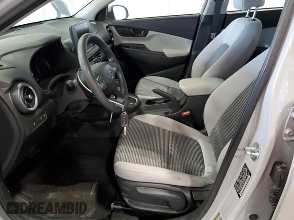 2022 Hyundai Kona SE with VIN KM8K2CAB1NU792305, listed as a Copart auction lot 48999245 with 57,554 mi miles and Clean Title. Bid and sale history available at carsss.com. Image 7.