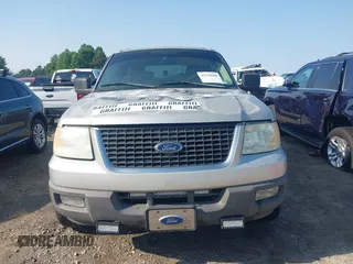 2005 Ford Expedition Special Service with VIN 1FMPU15575LA26271, listed as a IAAI auction lot 42378940 with 175,802 mi miles and . Bid and sale history available at DreamBid. Image 12.