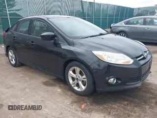 2012 Ford Focus SE with VIN 1FAHP3F25CL446064, listed as a IAAI auction lot 41883353 with 142,468 mi miles. Bid and sale history available at carsss.com. Image 1.