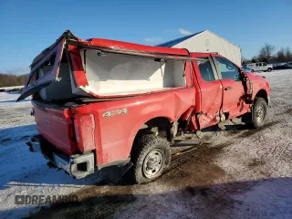 2024 Ford F-250 XL with VIN 1FT7X2BA2REE75404, listed as a Copart auction lot 88600105 with 5,946 mi miles and Salvage title. Bid and sale history available at DreamBid. Image 3.