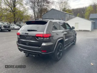 2015 Jeep Grand Cherokee Laredo with VIN 1C4RJFAGXFC233877, listed as a Copart auction lot 54858775 with 231,505 mi miles and Clean Title. Bid and sale history available at carsss.com. Image 4.