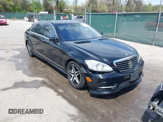2010 Mercedes-Benz S 550 with VIN WDDNG8GB3AA308918, listed as a IAAI auction lot 42087311 with 135,878 mi miles and . Bid and sale history available at DreamBid. Image 1.