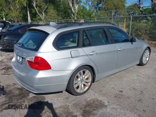 2007 BMW 3 Series 328i with VIN WBAVS13547FX16529, listed as a IAAI auction lot 41769488 with 88,993 mi miles. Bid and sale history available at carsss.com. Image 4.