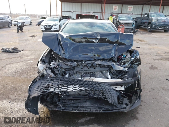 2025 Toyota Camry LE z VIN 4T1DAACK5SU523507, wystawiony jako IAAI lot #41389041 z przebiegiem 5 027 mil mil oraz . Historia ofert i sprzedaży dostępna na DreamBid. Obrazek 12.