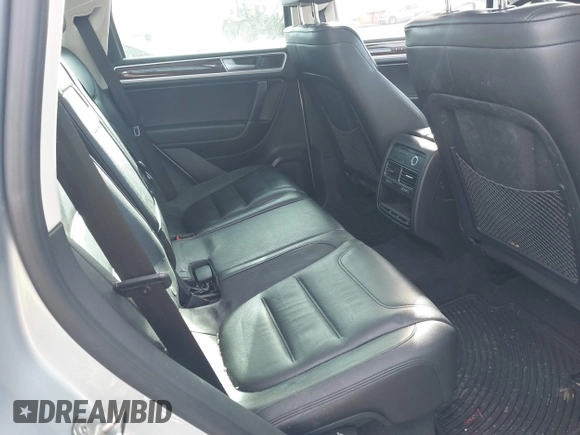 2015 Volkswagen Touareg Lux с VIN WVGEP9BP2FD001793, выставлен на аукционе IAAI как лот 41495609 с пробегом 138 239 миль миль и . История ставок и продаж доступна на DreamBid. Изображение 8.