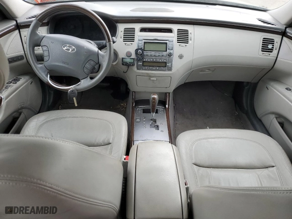 2011 Hyundai Azera Limited with VIN KMHFC4DF2BA538053, listed as a Copart auction lot 51863454 with 113,974 mi miles and Salvage Title. Bid and sale history available at carsss.com. Image 8.