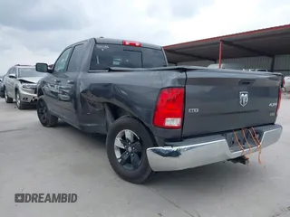 2017 Ram 1500 SLT z VIN 1C6RR7GG3HS663434, wystawiony jako IAAI lot #41696570 z przebiegiem 146 221 mil mil oraz . Historia ofert i sprzedaży dostępna na DreamBid. Obrazek 3.