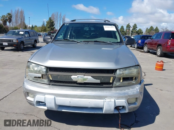 2005 Chevrolet TrailBlazer LT with VIN 1GNDT13S952113282, listed as a IAAI auction lot 41802492 with 172,253 mi miles and . Bid and sale history available at DreamBid. Image 12.
