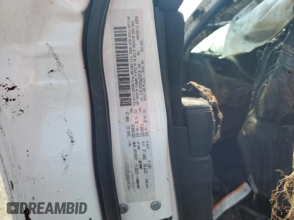 2016 Jeep Cherokee Altitude z VIN 1C4PJMCB7GW218718, wystawiony jako Copart lot #59789355 z przebiegiem Nie podano mil oraz Nie do naprawy • Non repairable. Historia ofert i sprzedaży dostępna na DreamBid. Obrazek 13.