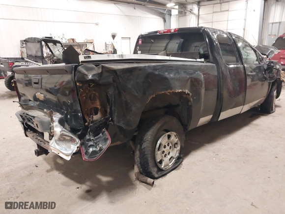 2010 Chevrolet Silverado 1500 LT with VIN 1GCSKSE34AZ162941, listed as a IAAI auction lot 40859139 with 0 mi miles. Bid and sale history available at carsss.com. Image 4.