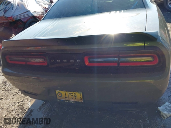 2017 Dodge Challenger R/T with VIN 2C3CDZBT5HH514631, listed as a IAAI auction lot 42379274 with 90,894 mi miles and . Bid and sale history available at DreamBid. Image 16.