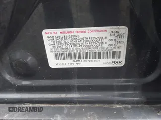 2007 Mitsubishi Outlander XLS z VIN JA4MT41X97Z018573, wystawiony jako IAAI lot #41937728 z przebiegiem 151 346 mil mil oraz . Historia ofert i sprzedaży dostępna na DreamBid. Obrazek 9.