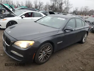 2010 BMW 7 Series 750i xDrive z VIN WBAKC6C58ACL67686, wystawiony jako Copart lot #84258524 z przebiegiem 117 057 mil mil oraz Szkoda całkowita • Salvage title. Historia ofert i sprzedaży dostępna na DreamBid. Obrazek 1.