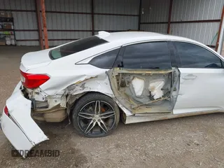 2021 Honda Accord Touring z VIN 1HGCV2F92MA020218, wystawiony jako IAAI lot #41827116 z przebiegiem 122 696 mil mil oraz . Historia ofert i sprzedaży dostępna na DreamBid. Obrazek 6.