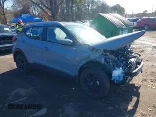 2023 Nissan Kicks SV with VIN 3N1CP5CV9PL555008, listed as a IAAI auction lot 41495029 with 6,525 mi miles. Bid and sale history available at carsss.com. Image 1.