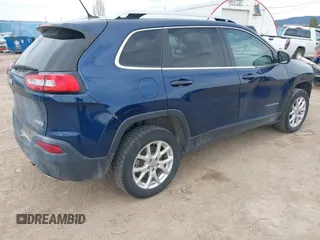 2018 Jeep Cherokee Latitude with VIN 1C4PJMCXXJD532507, listed as a IAAI auction lot 41895858 with 143,571 mi miles. Bid and sale history available at carsss.com. Image 4.