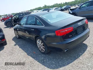 2015 Audi A6 Premium Plus z VIN WAUGFAFC0FN026501, wystawiony jako IAAI lot #40129539 z przebiegiem 48 269 mil mil oraz . Historia ofert i sprzedaży dostępna na DreamBid. Obrazek 3.