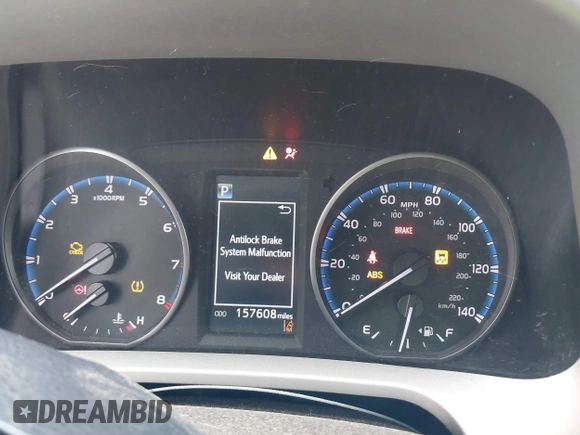 2017 Toyota RAV4 XLE with VIN 2T3WFREVXHW352608, listed as a IAAI auction lot 41921190 with 157,608 mi miles. Bid and sale history available at carsss.com. Image 7.