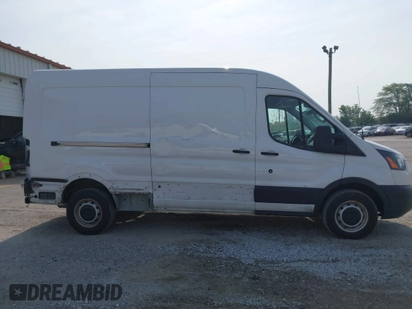 2019 Ford Transit с VIN 1FTBW2CM1KKA40712, выставлен на аукционе IAAI как лот 42479641 с пробегом 53 711 миль миль и . История ставок и продаж доступна на DreamBid. Изображение 14.