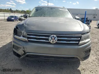 2018 Volkswagen Tiguan SEL with VIN 3VV2B7AX6JM201182, listed as a Copart auction lot 53303005 with 120,242 mi miles and Clean Title. Bid and sale history available at carsss.com. Image 5.