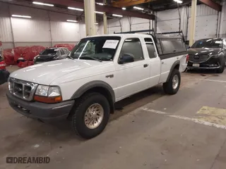 1999 Ford Ranger XLT with VIN 1FTZR15X0XPA27211, listed as a IAAI auction lot 41688344 with 207,370 mi miles. Bid and sale history available at carsss.com. Image 2.