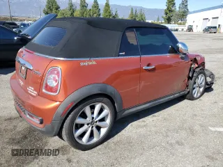 2011 MINI Convertible S z VIN WMWZP3C59BTX83202, wystawiony jako Copart lot #47138535 z przebiegiem 162 809 mil mil oraz Szkoda całkowita • Salvage title. Historia ofert i sprzedaży dostępna na DreamBid. Obrazek 3.