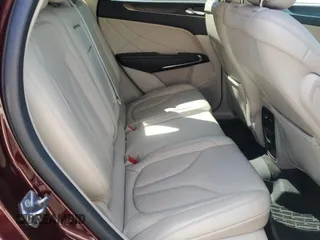 2018 Lincoln MKC Reserve z VIN 5LMCJ3D95JUL22995, wystawiony jako Copart lot #55973495 z przebiegiem 16 215 mil mil oraz Szkoda całkowita • Salvage title. Historia ofert i sprzedaży dostępna na DreamBid. Obrazek 11.