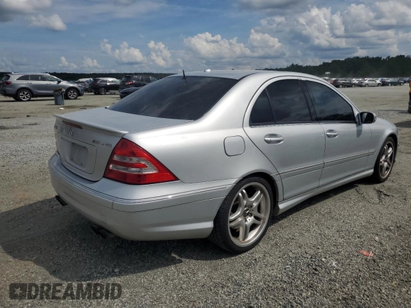 2006 Mercedes-Benz C 55 AMG with VIN WDBRF76J26F813052, listed as a Copart auction lot 60966805 with 145,472 mi miles and Salvage title. Bid and sale history available at DreamBid. Image 3.