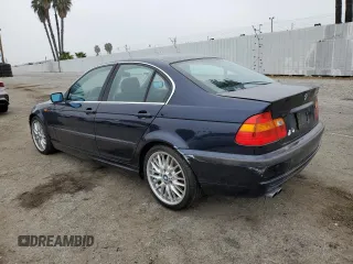 2003 BMW 3 Series 330i with VIN WBAEV53413KM30841, listed as a Copart auction lot 76407924 with 121,102 mi miles and Salvage Title. Bid and sale history available at carsss.com. Image 2.